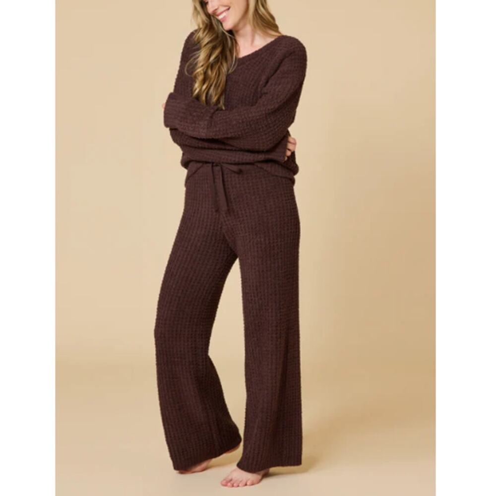 Softies Women's Espresso Waffle Marshmallow V-Neck with Luxe Lounge Set Size M